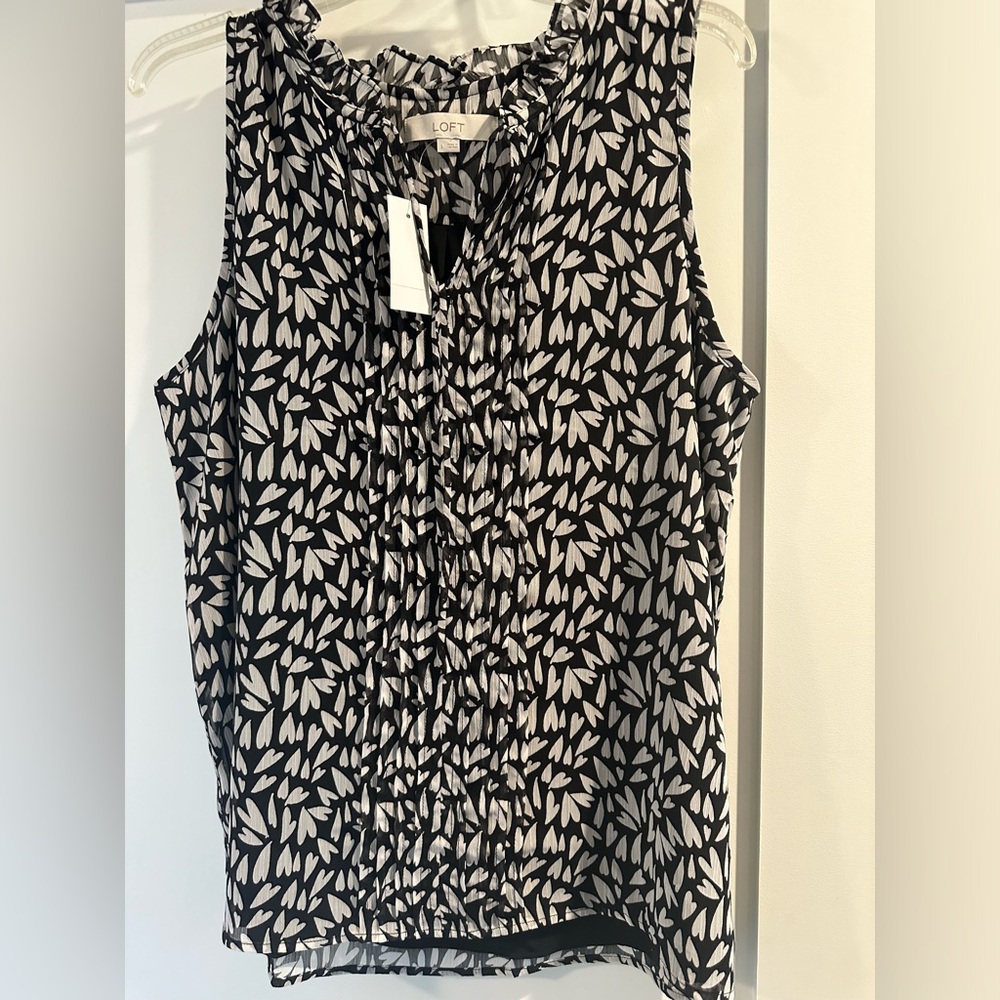 New Loft flutter neck heart print tank.